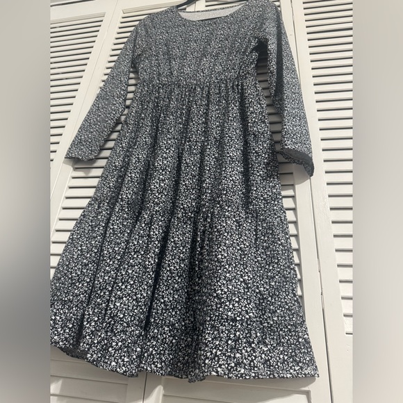 Dress - Picture 2 of 7